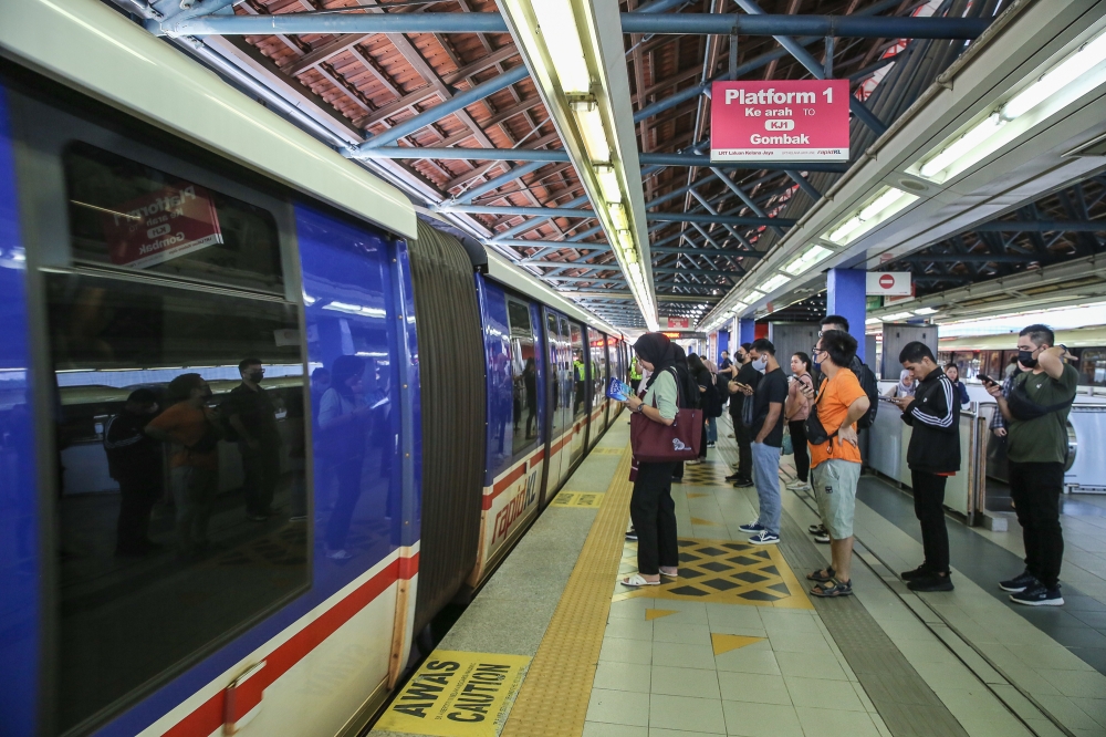 Power outage at University station disrupts Kelana Jaya LRT services