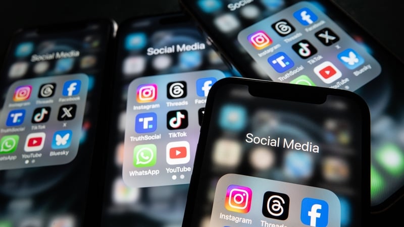 France submits new plan to ban social media for under-15s