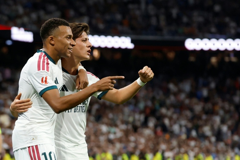 Mourinho praises 'incredible' Guler amid battle for minutes