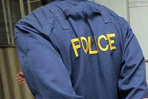 Suspects arrested with SAPS-branded jacket, gas gun after Malvern robbery