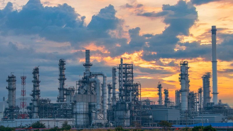 Asian Refiners Seek Answers After Saudi Pipeline Shutdown