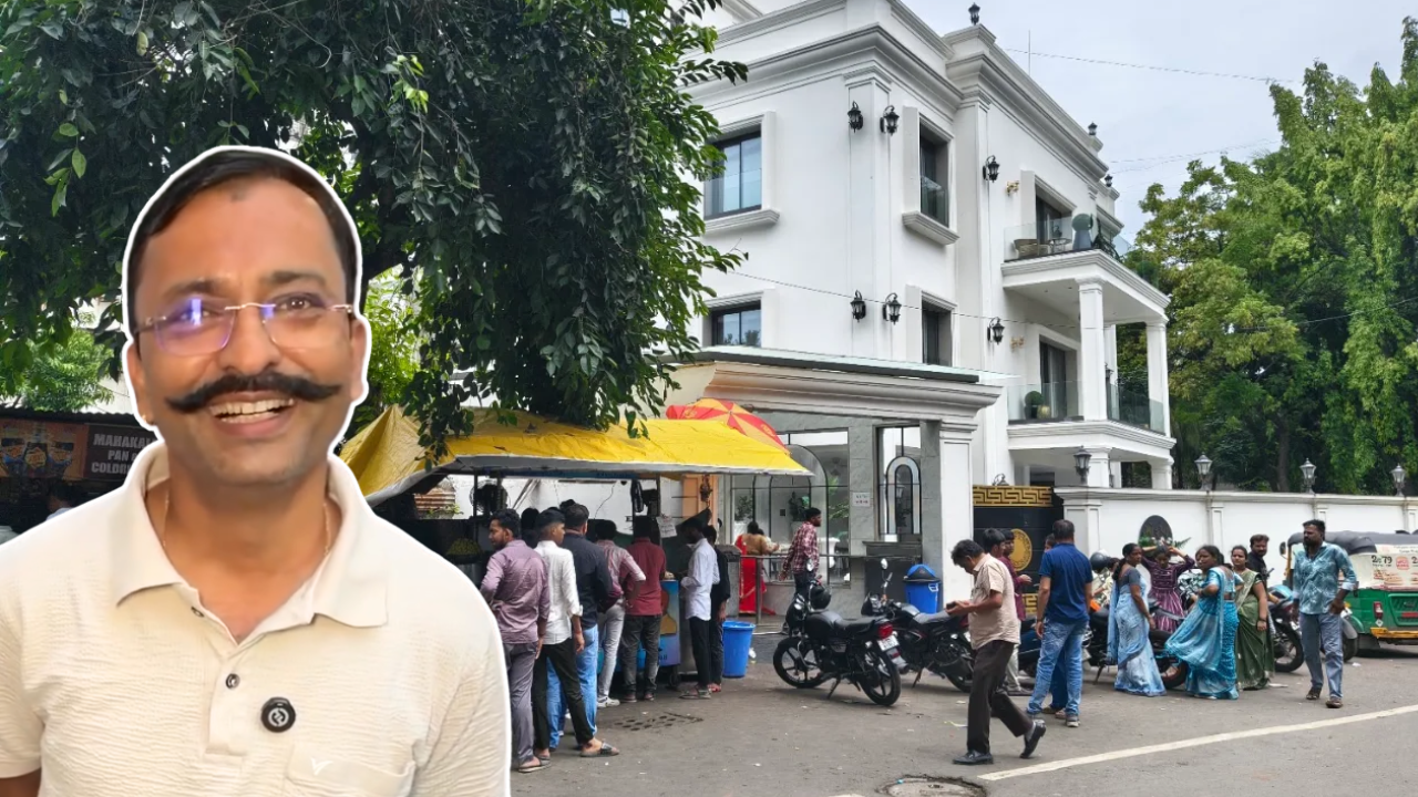 He quit his job to sell Rs 2.5 vada pav; 3 decades later, he owns a posh bungalow