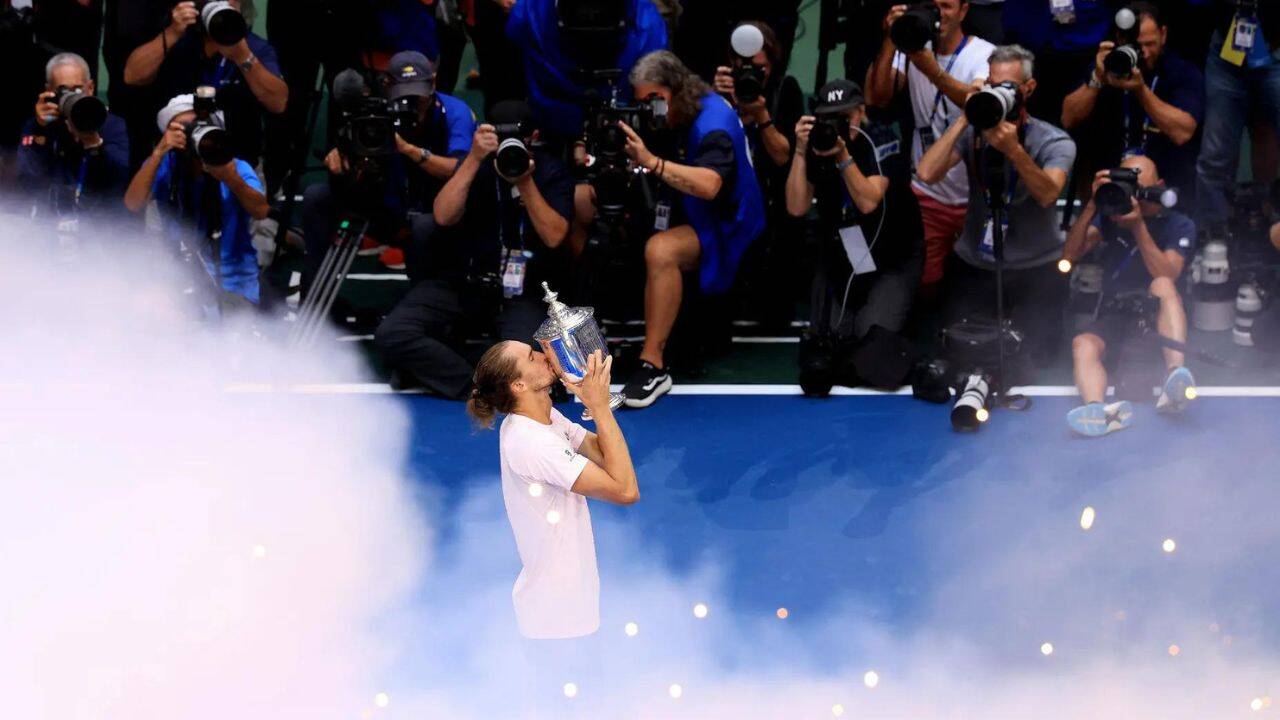 'Shut these guys': Commentator slammed as 'Alcaraz & Sinner' remark spoils Zverev win