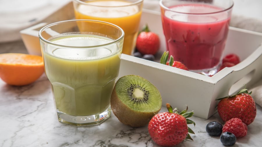 Ernährung im Check: Saft oder Smoothie - was ist die gesündere Wahl?