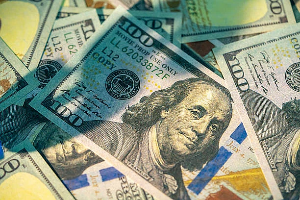 Jordanian woman caught begging in Amman with $46,600 in cash