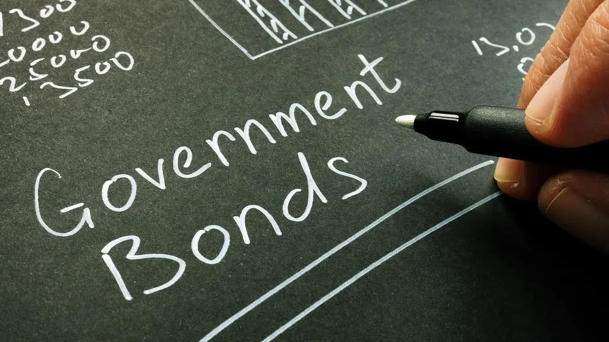 Oil, dollar inflows blunt impact on Indian bonds from index inclusion snub