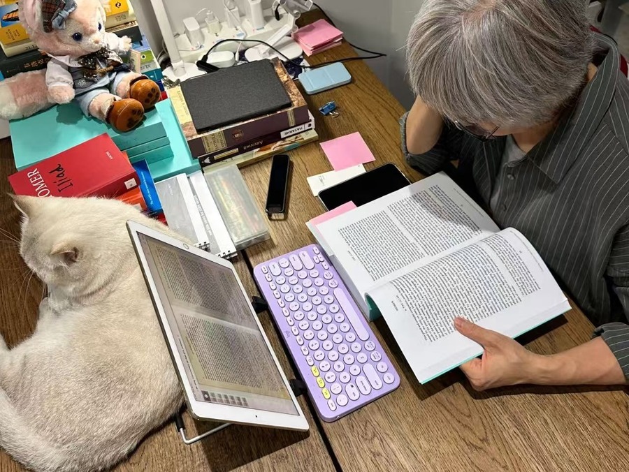 Chinese retirees turn to overseas classrooms, chasing dreams of travel and learning