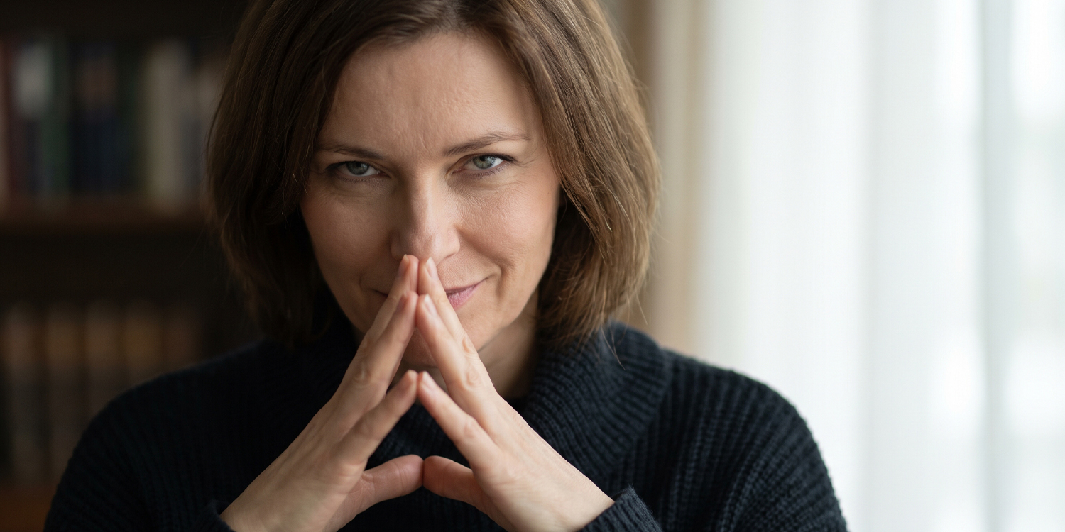 A specific thinking style explains why dark personality traits are linked to creativity