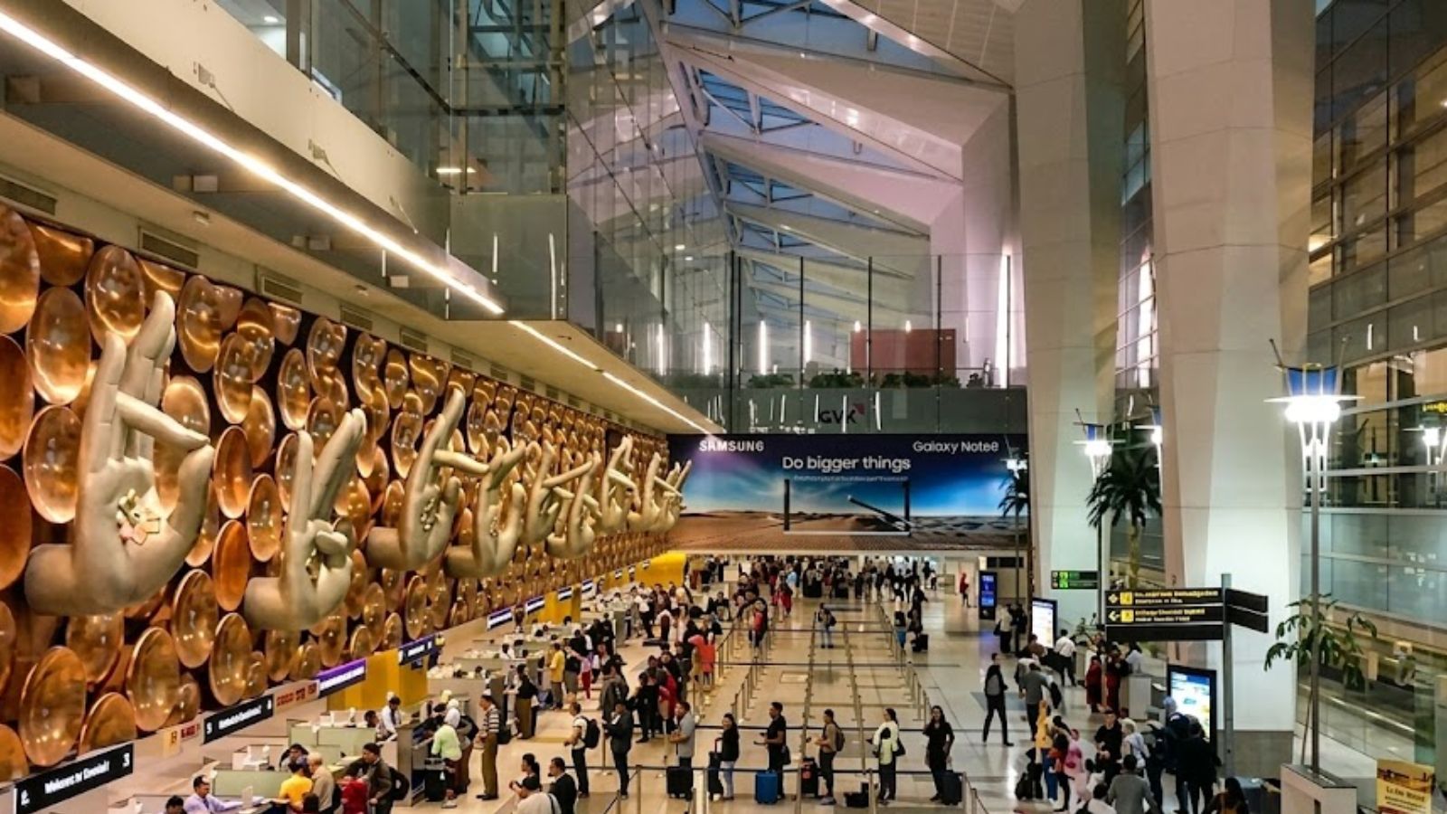 After 3 foreigners flew out of Delhi without immigration, Air India gets notice
