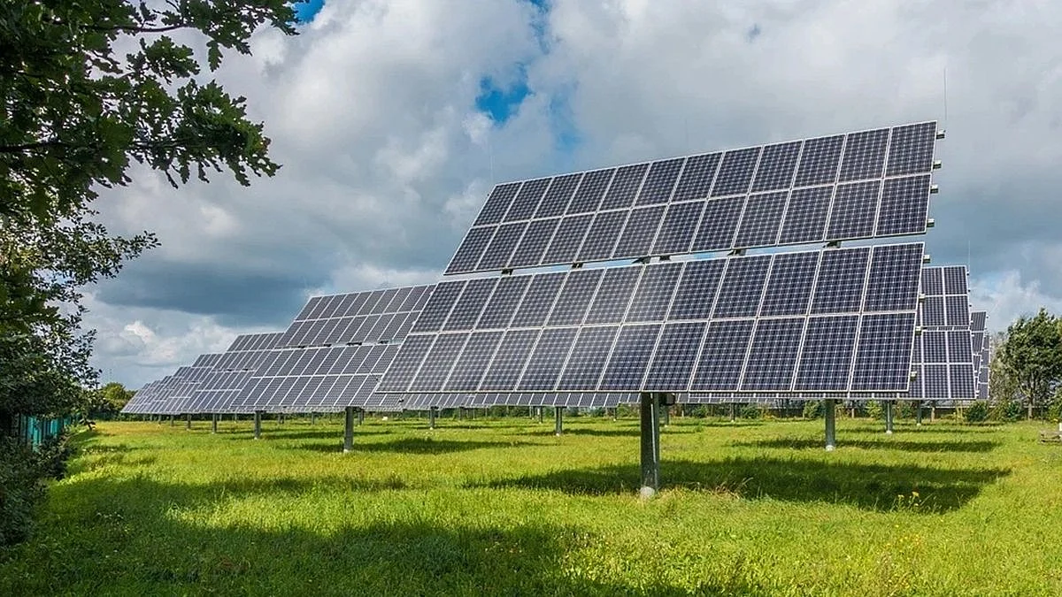 India Set To Cross 50 GWdc Solar Capacity In 2026 After Record 34 GWdc Addition In First Half
