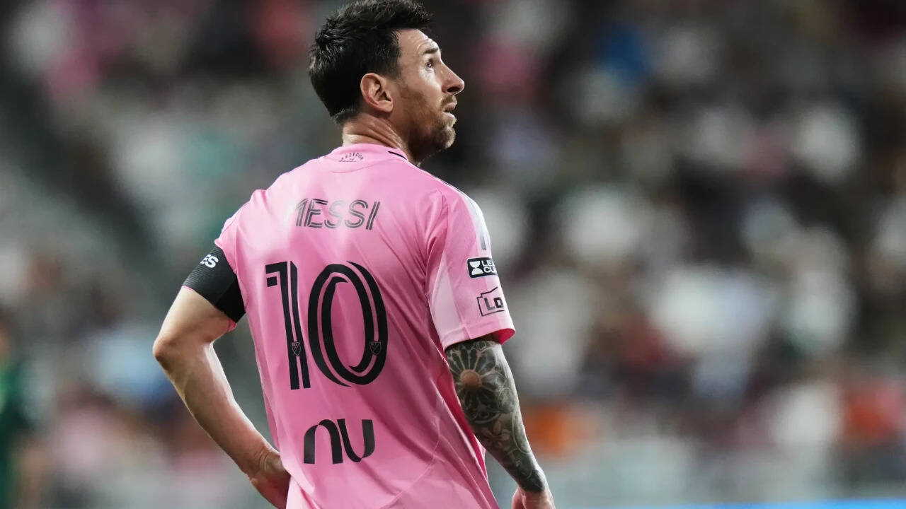 Messi returns four days after father's death, but can't prevent Inter Miami exit