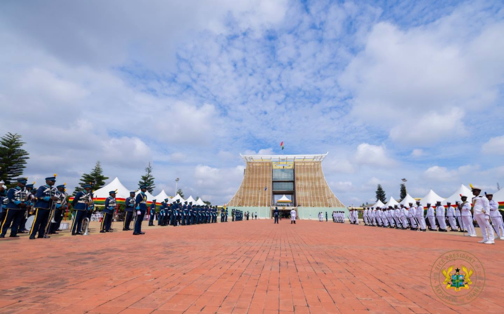 Photos: Vice President Jane Naana reviews changing of guard as Ghana Air Force takes over at Presidency