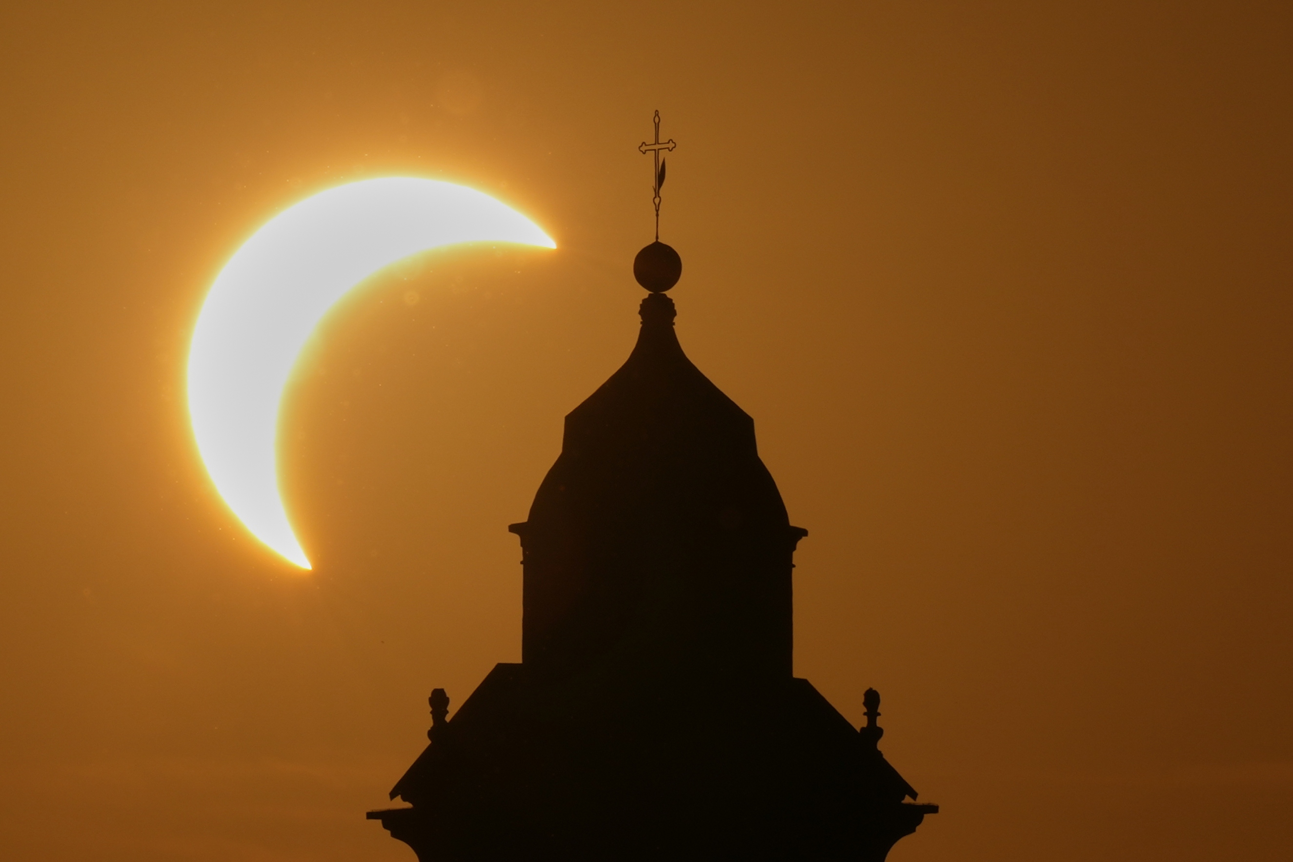 Millions crowd cities to see Spain's first total solar eclipse in over a century