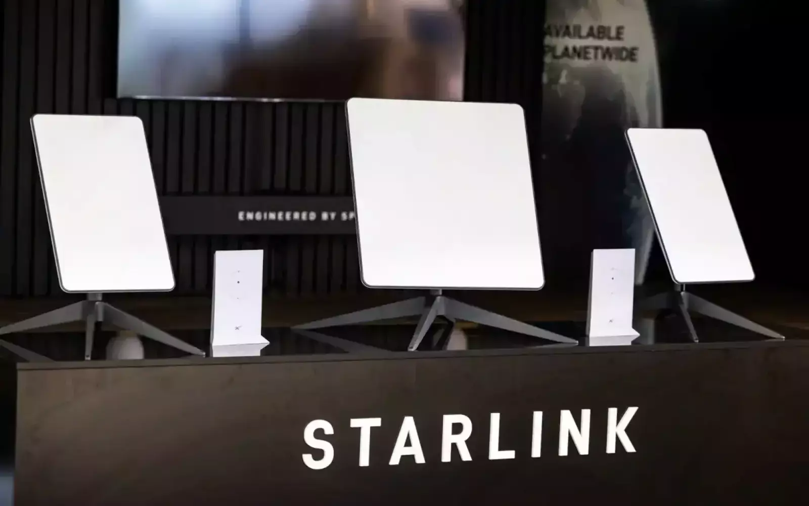 Starlink opens orders for satellite internet service in Vietnam