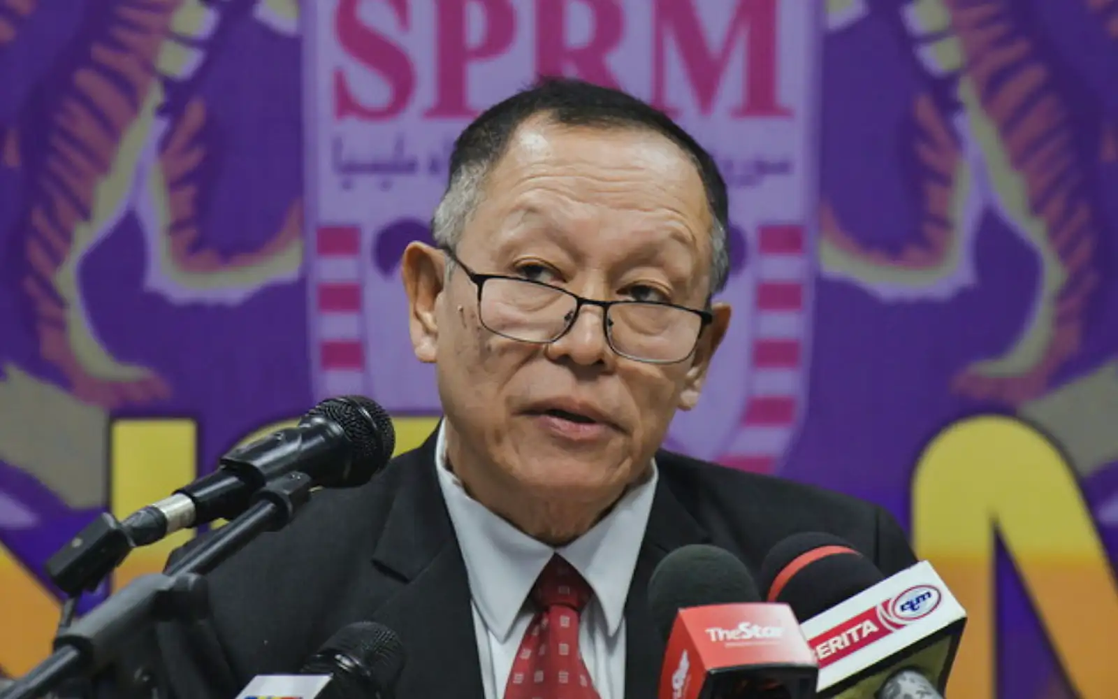 SPRM timbang guna pakar forensik asing teliti dokumen