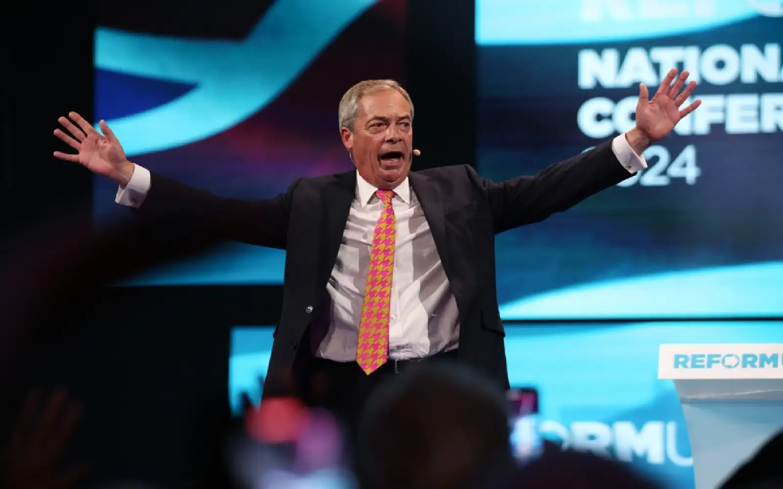 Farage, UK hard-right figurehead, gambles with snap vote
