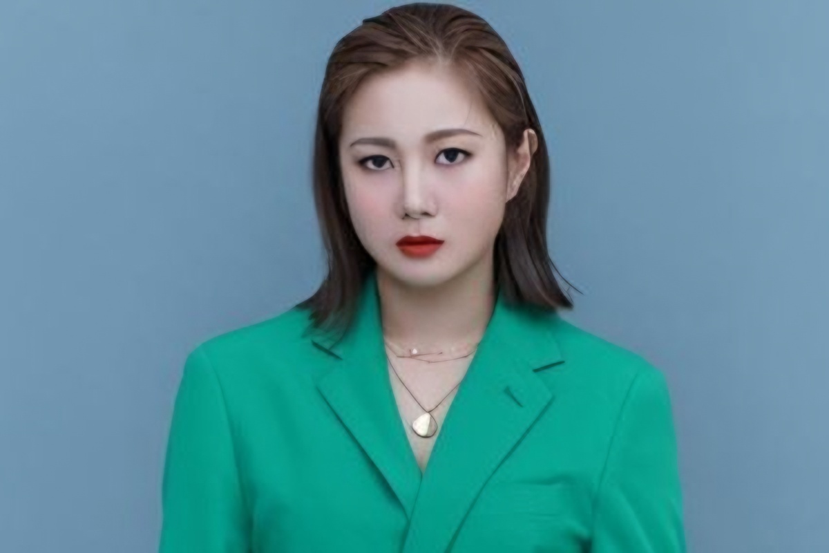 'Injection Aunt' controversy expands beyond comedian Park Na-rae