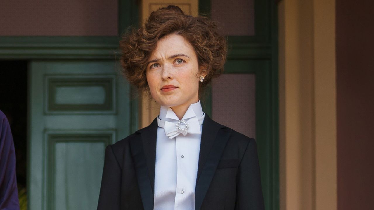 My Brilliant Career has cured my period drama-hating past by being the best TV show I've seen on Netflix this year — but don't expect it to be a Bridgerton bonkbuster