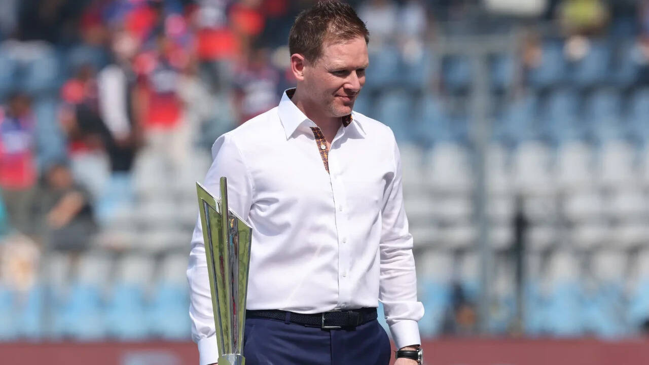 'Eoin Morgan might be coming': Ashwin reveals big name in CSK coach race