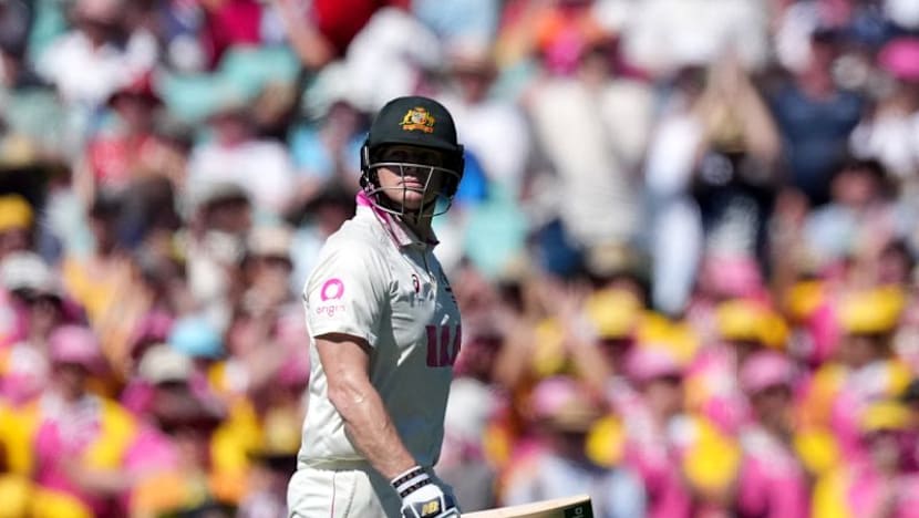 Bangladesh bowl out Australia for 198 in first test