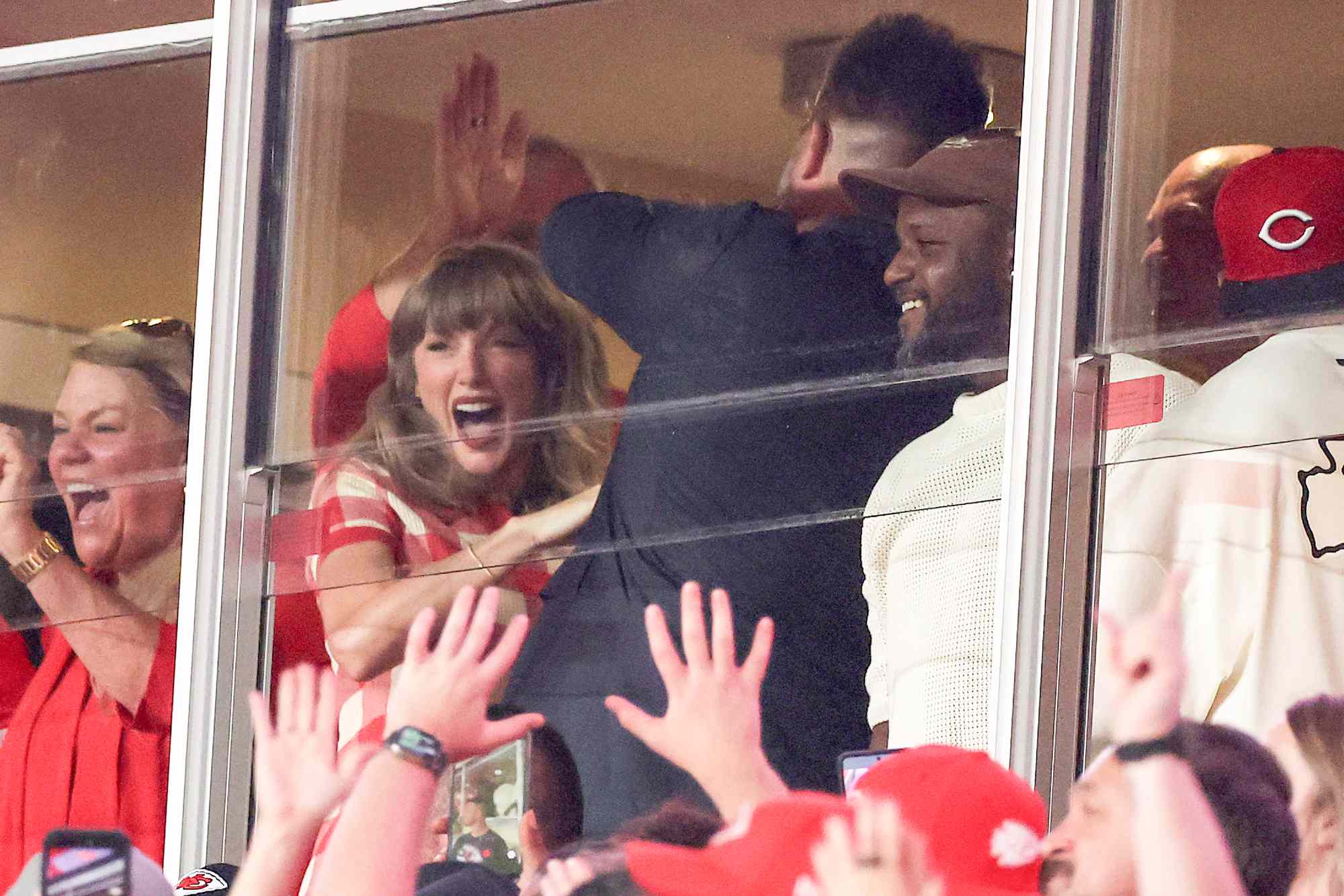 Taylor Swift Jumps for Joy with Jason Kelce After Husband Travis Kelce Completes Massive 59-Yard Run