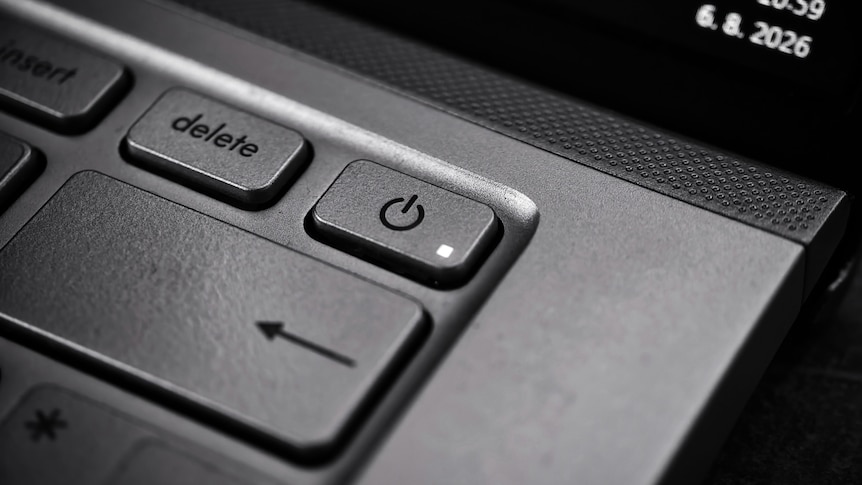 Would a 'kill switch' stop artificial intelligence going rogue?