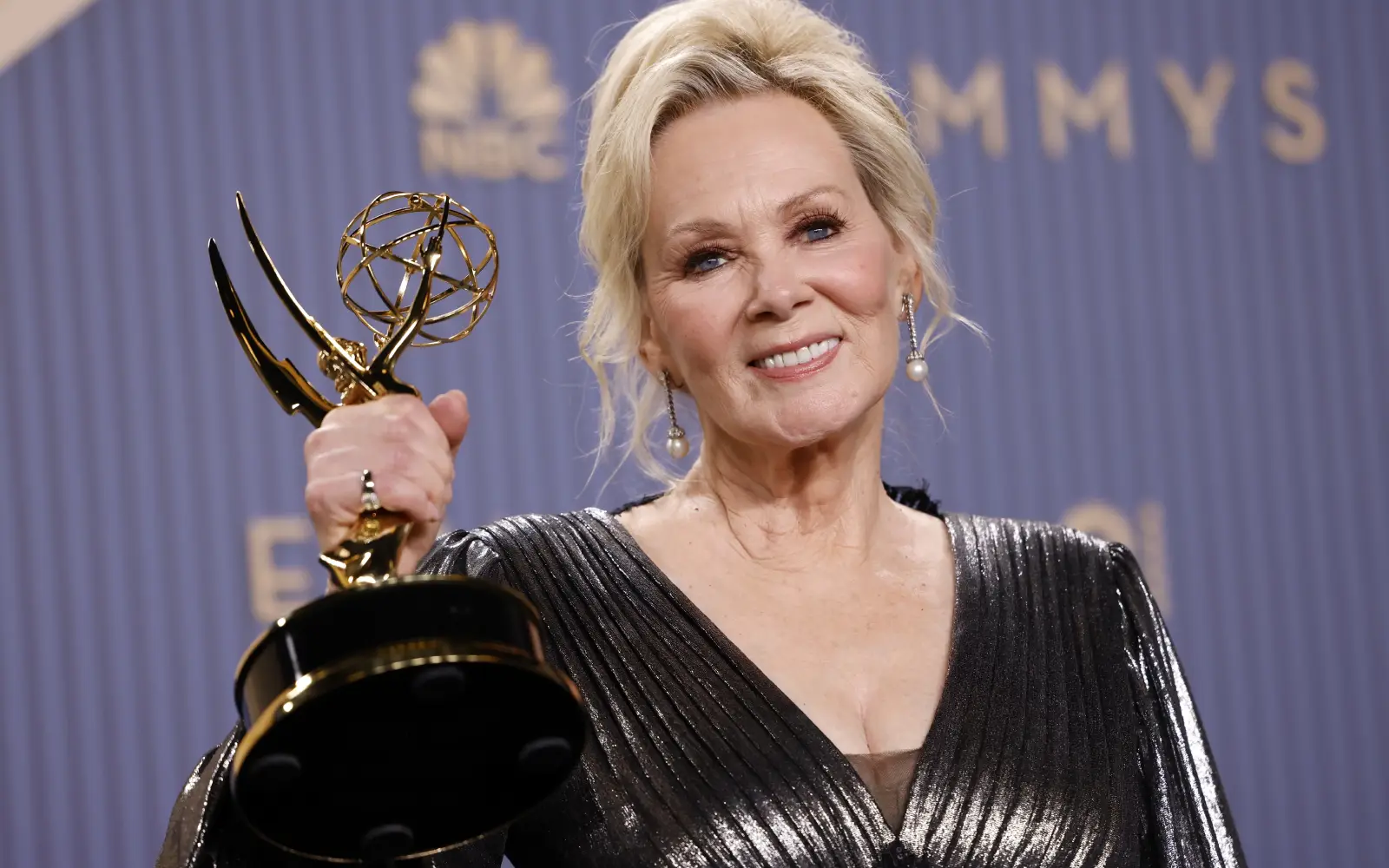 Jean Smart, Noah Wyle win Emmys as Hollywood honours best of TV