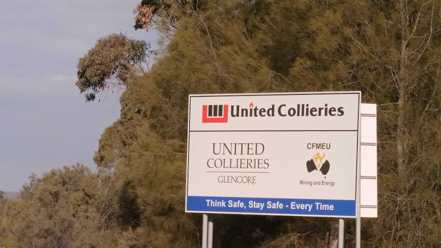 Coal miner dies after 'mobile equipment incident' in NSW Hunter Valley