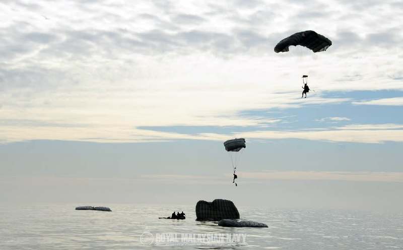6 Paskal personnel rescued after drifting off course in free-fall exercise