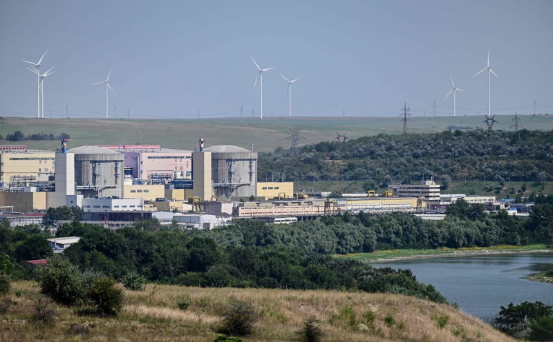 Romania begins shutdown of nuclear plant due to low Danube