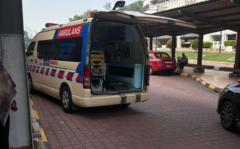 Commuter rescued after falling onto Gombak LRT tracks