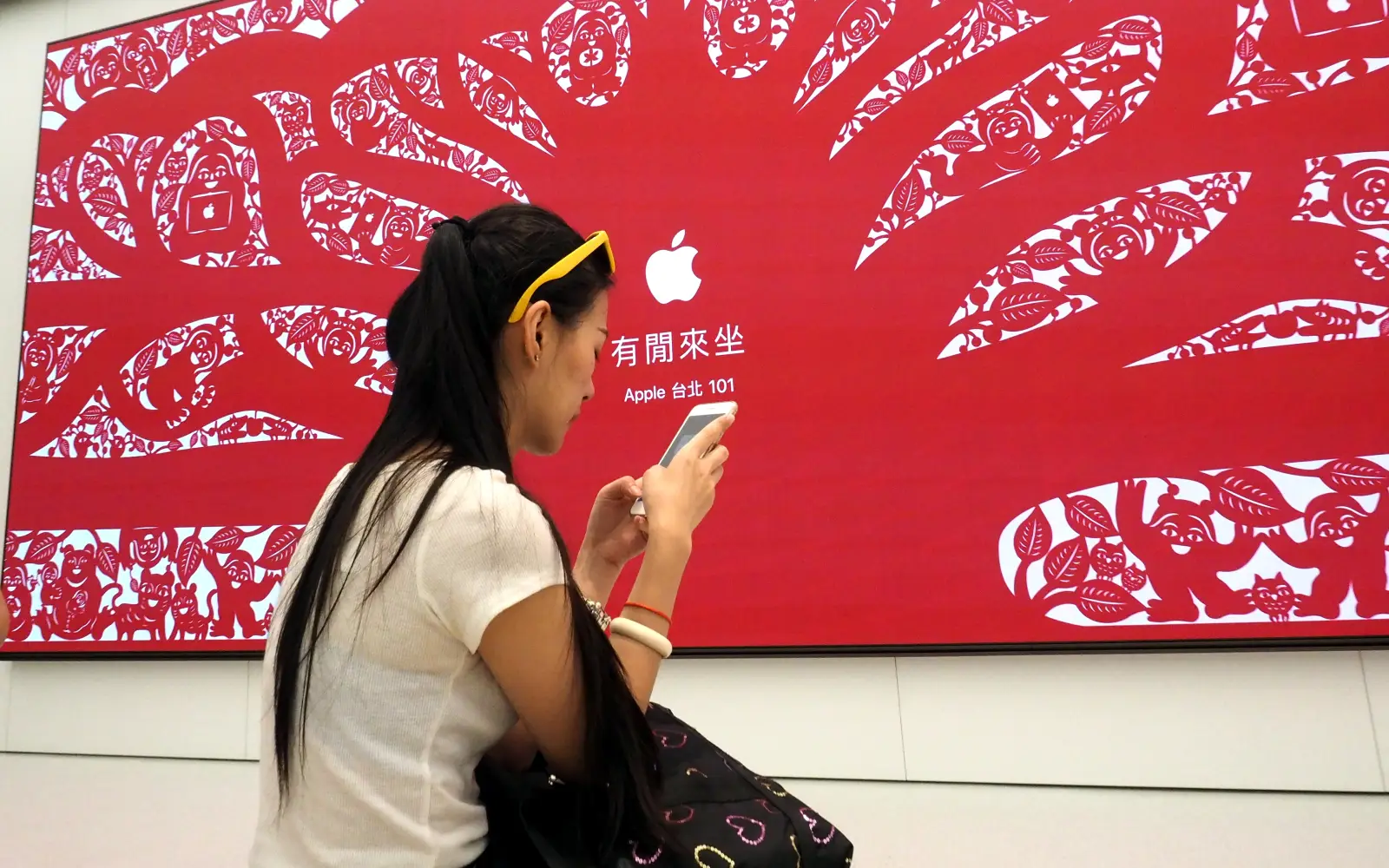 Taiwan chokes mobile internet speeds in drill for Chinese attack