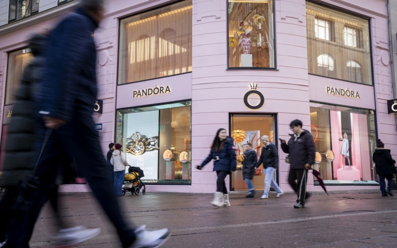 Pandora CEO says new jewellery collections drive growth