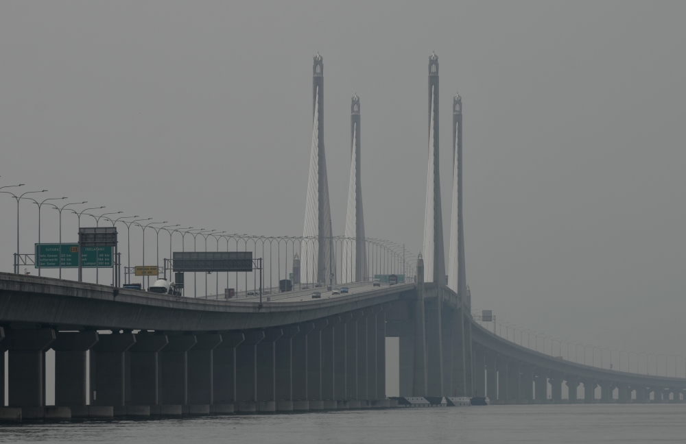 Hoping for a downpour to wash away the smog? MetMalaysia says it won’t be enough for the next five days