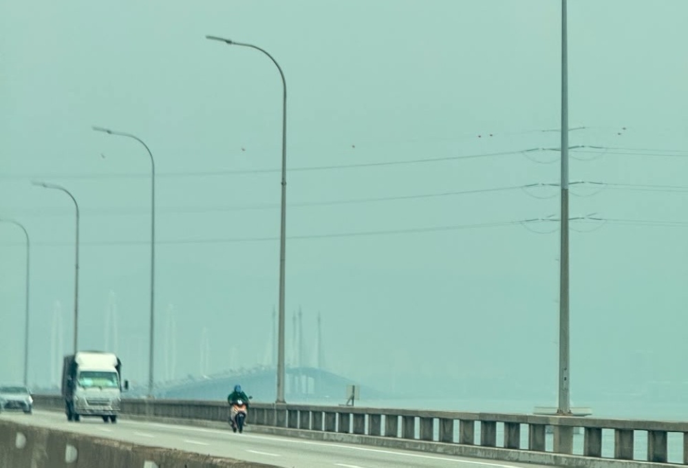 As air quality turns unhealthy at Minden, Penang exco urges public to limit outdoor activities