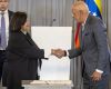Venezuela's government and opposition agree to renew the Supreme Court and claim the London gold