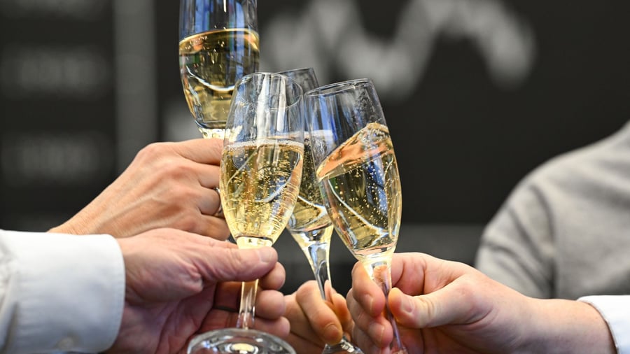 Analyse zum Geschäftsjahr 2025: Dax-Vorstände verdienen 42 Mal so viel wie die Beschäftigten