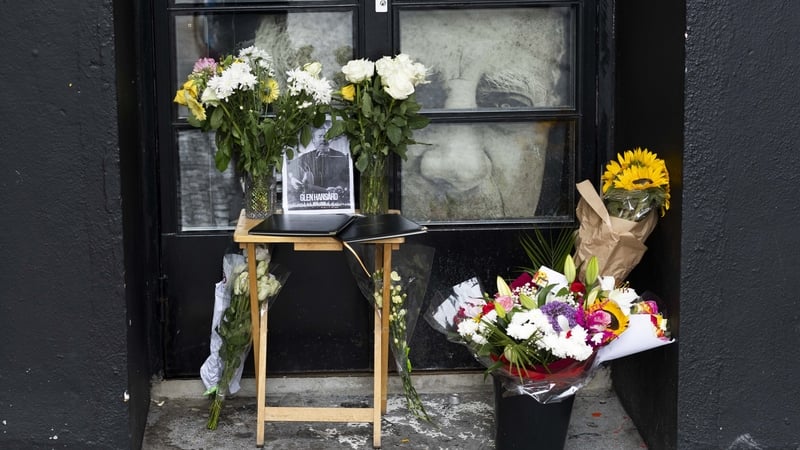 Public wake for Glen Hansard to be held in Kilmainham