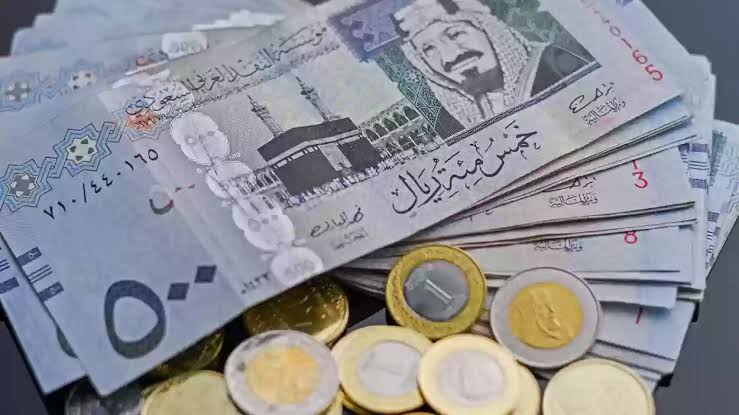 Saudi riyal holds steady against US dollar and major currencies