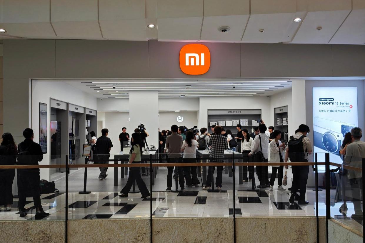 Why budget phones are disappearing just when they are needed most