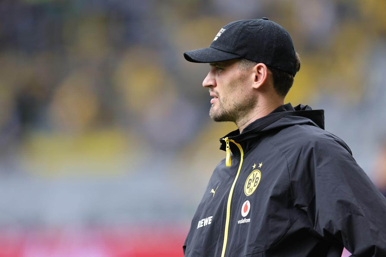 Dortmund keen to fend off Real Madrid interest in Kobel with new deal