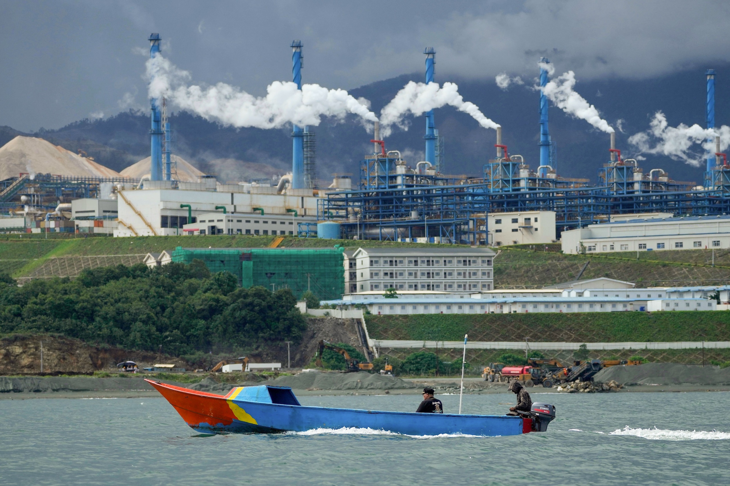 Indonesia’s captive coal: How to decarbonise its biggest growth sectors?