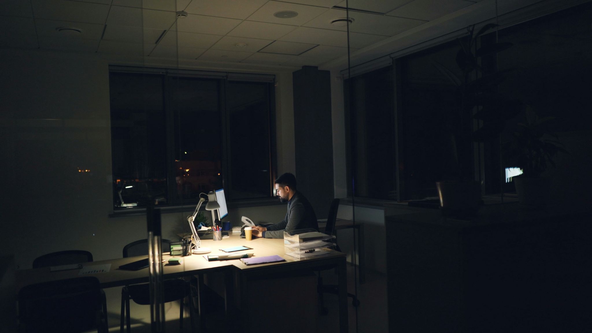 Why Remote Teams Still Struggle to Build Trust, Even When the Meetings Go Fine