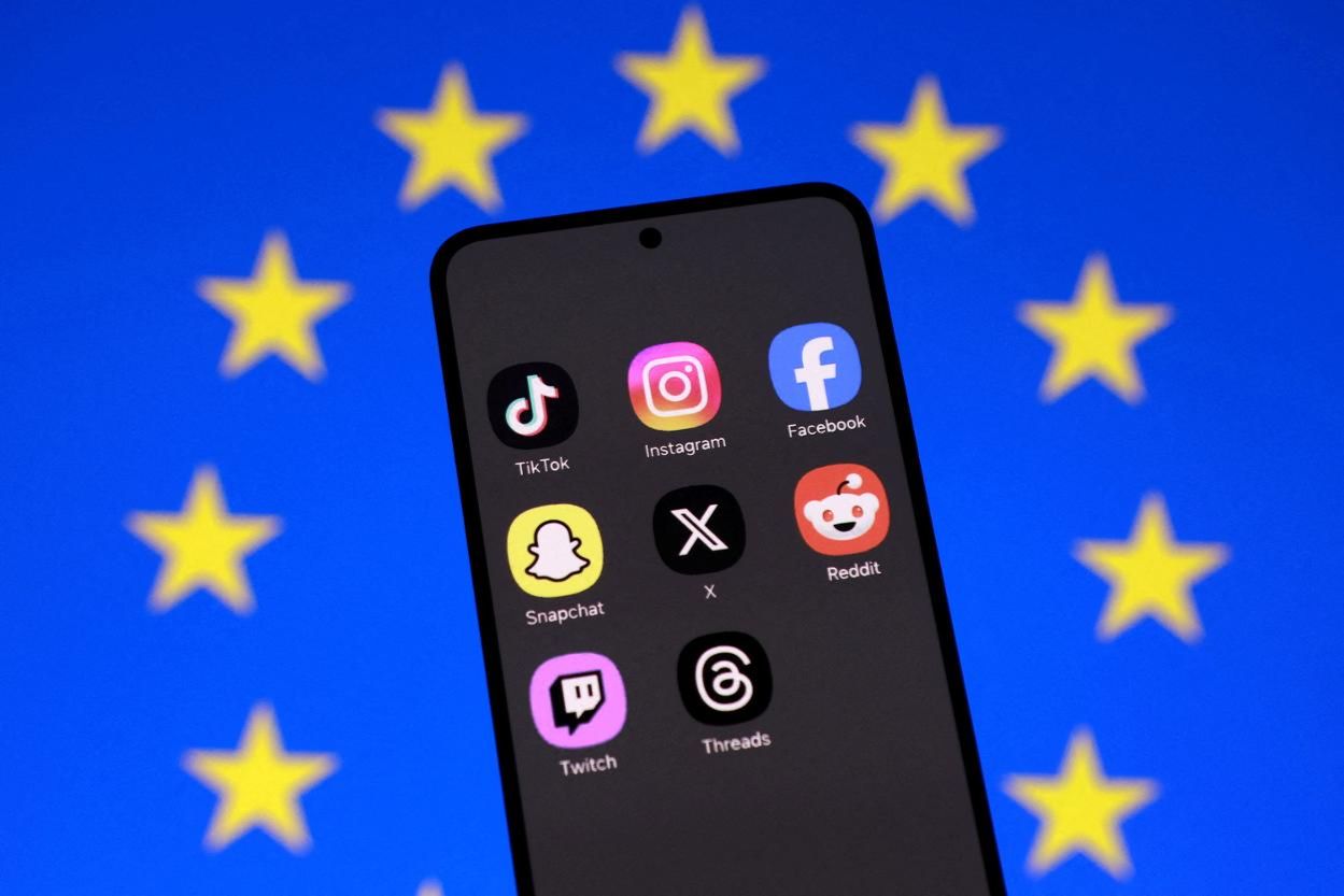 EU to propose curbing social media, online games for under 15s