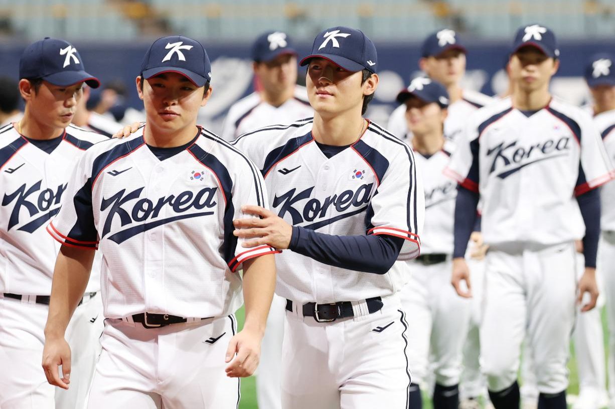 Baseball team of KBO stars holds 1st practice in Seoul