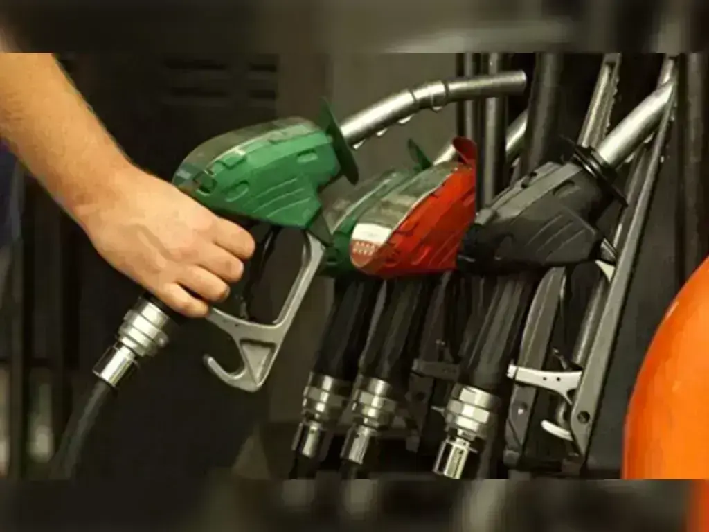 Petroleum levy collection surges to Rs1.6tr in FY26