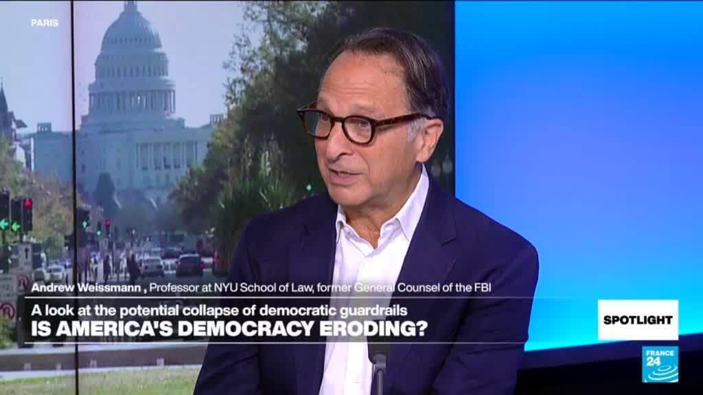 Corruption ‘endemic’ in Trump administration: 'Checks and balances only in effect at lower courts'