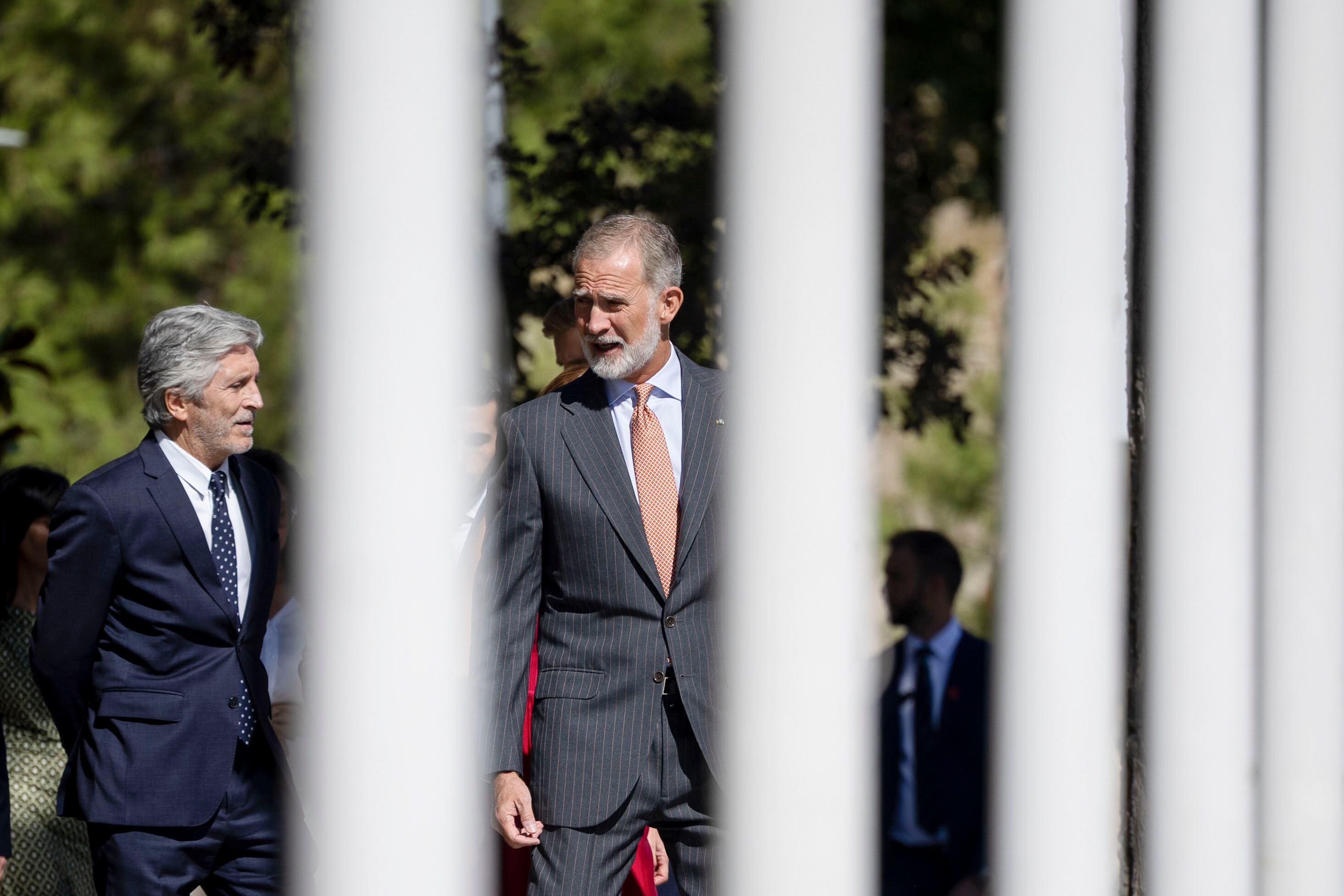 El Rey reconoce el trabajo de servidores públicos y voluntarios en la “situación de extraordinaria complejidad” que sufre Ceuta