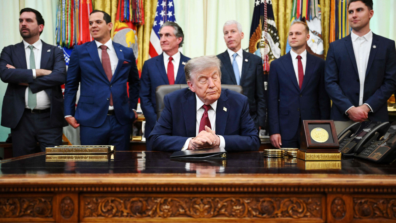 Trump turns up heat on int'l students, warns US colleges over misuse of work permits