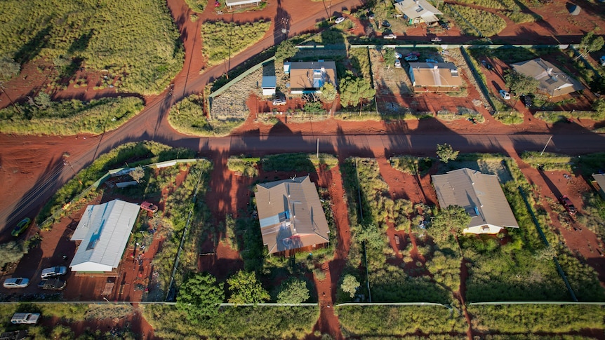 Senator says NT doesn't 'want to stick to' terms of $4b housing deal